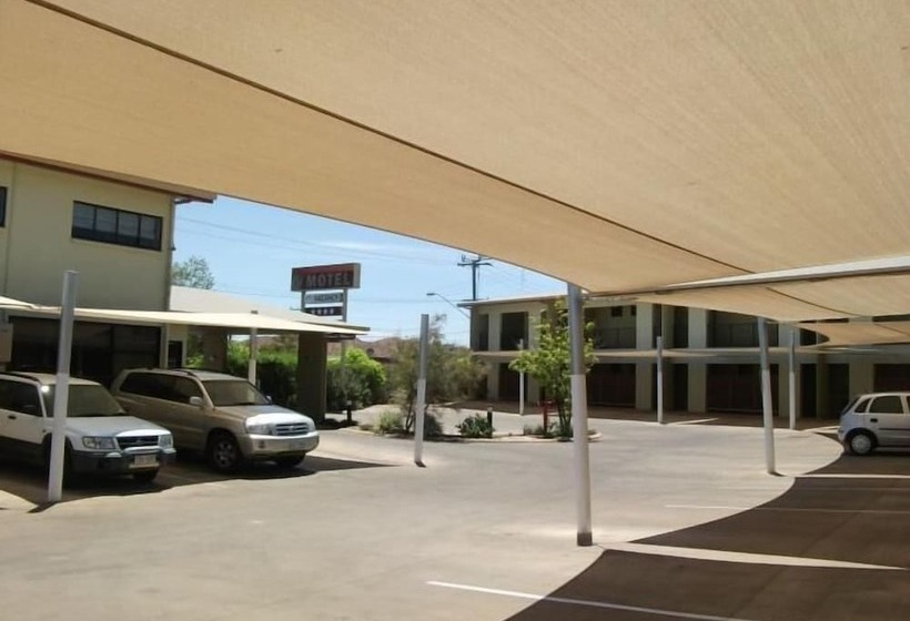 Spinifex Motel And Serviced Apartments