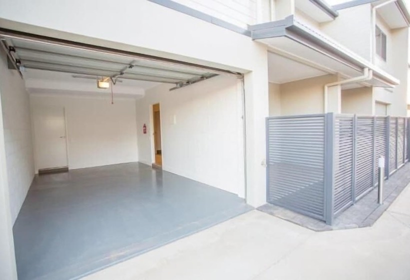 Spinifex Motel And Serviced Apartments