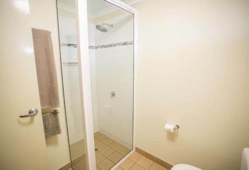 Spinifex Motel And Serviced Apartments