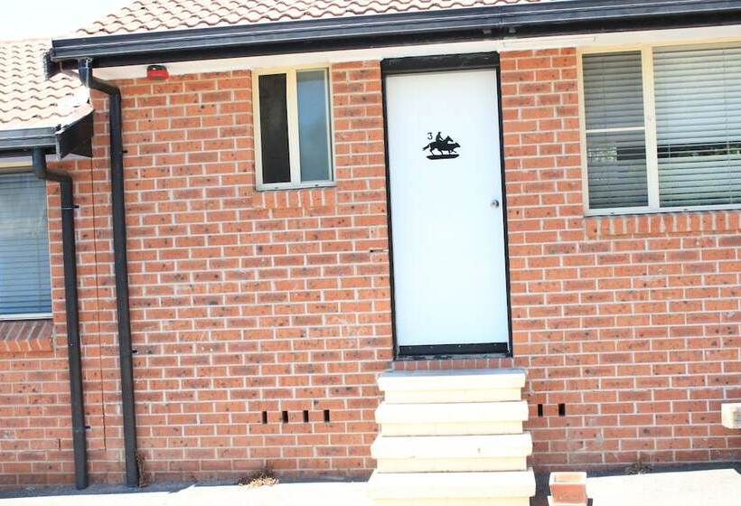 Tamworth Lodge Motel