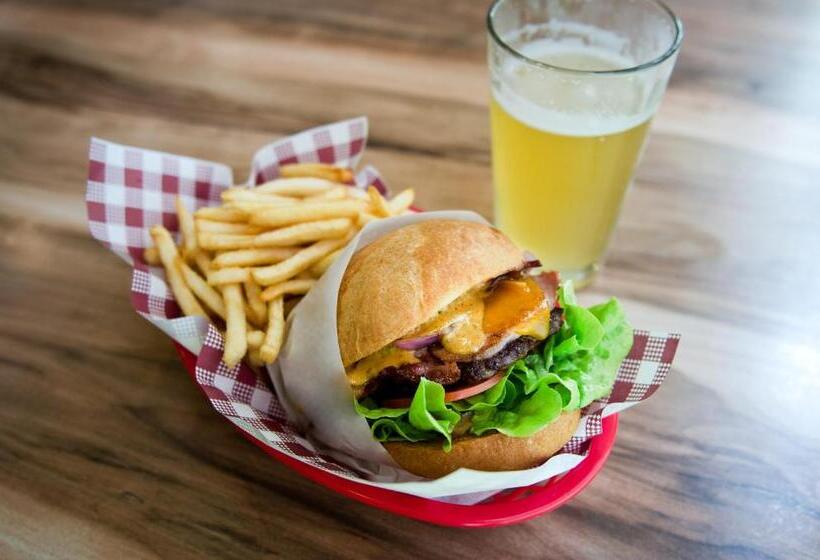 The George Hotel Bathurst