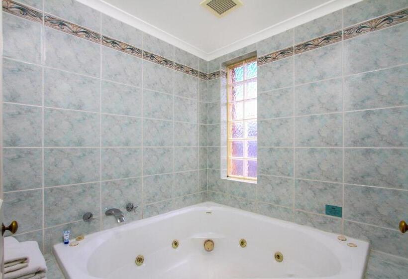 Thunderbird Motel Yass