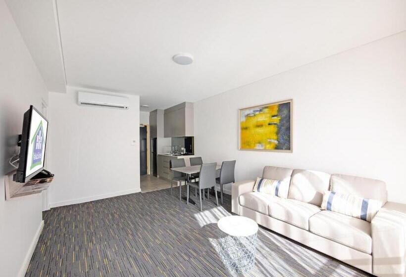 Value Suites Penrith