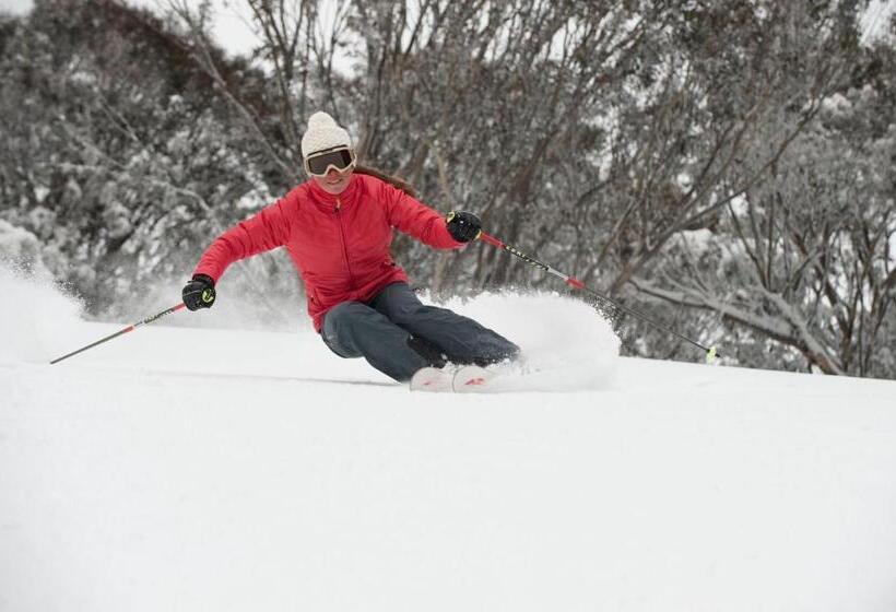 White Crystal Apartments