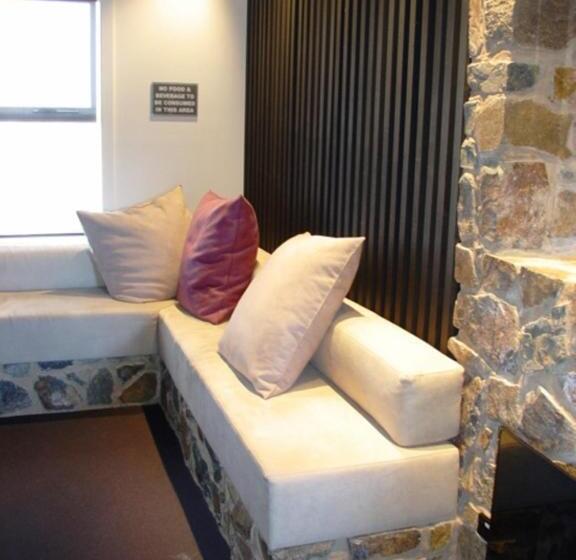 White Crystal Apartments