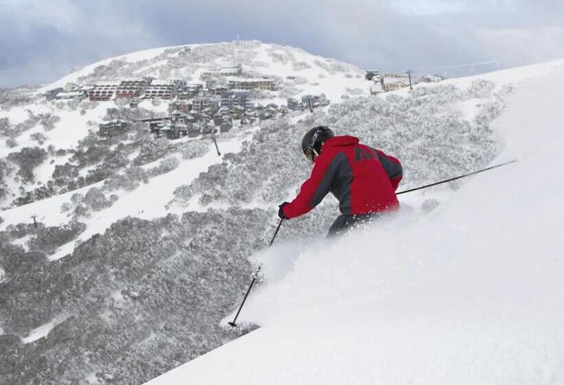 White Crystal Apartments