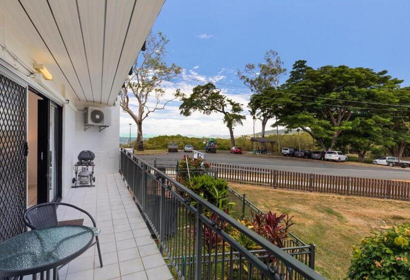 Whitsunday Waterfront Apartments