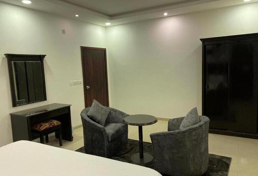 Al Fanar Al Alamaya 3  Hay Aa Malakeya Entrance