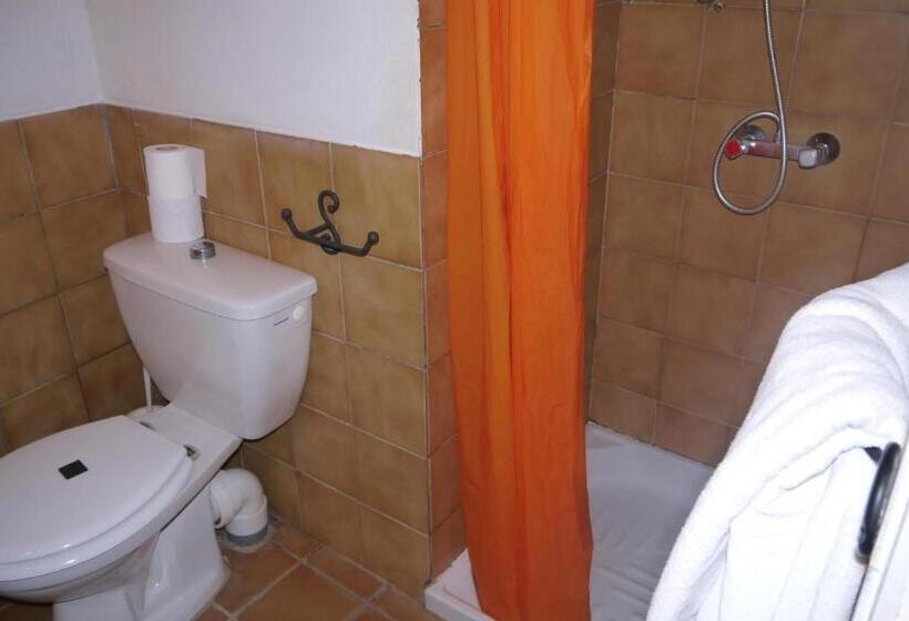 فندق صغير Auberge Des Seguins