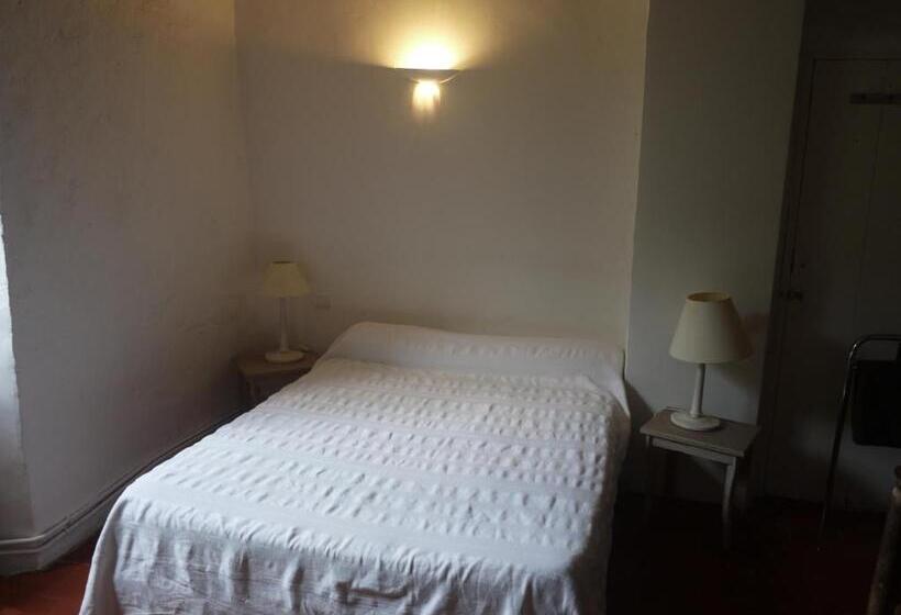 فندق صغير Auberge Des Seguins