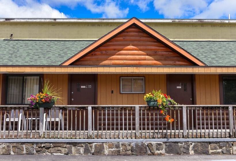 旅馆 Lake Crest Inn