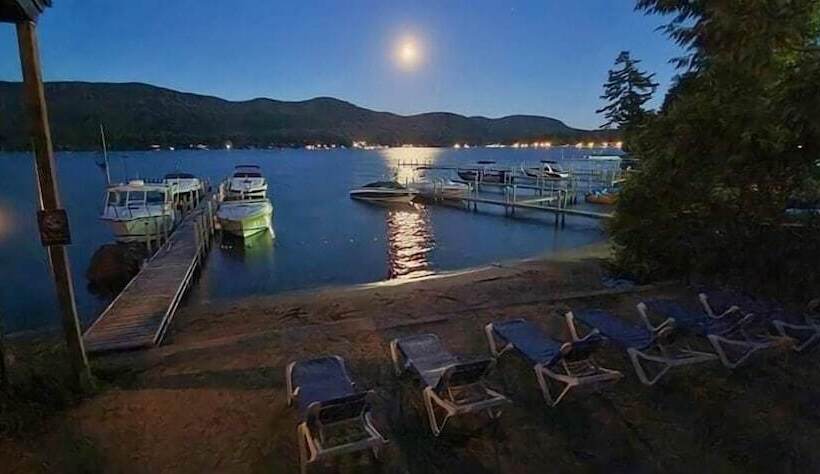 旅馆 Lake Crest Inn