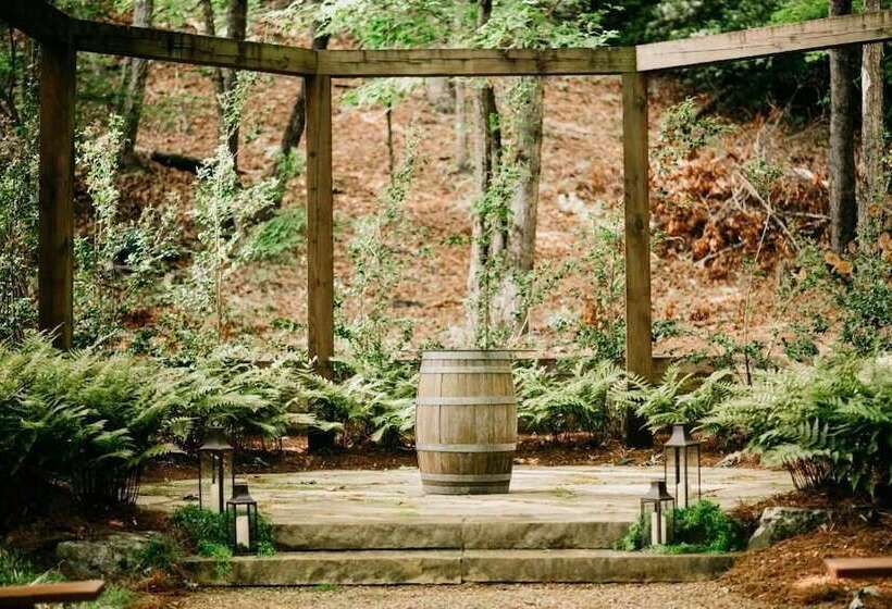 فندق صغير Sylvan Valley Lodge & Cellars