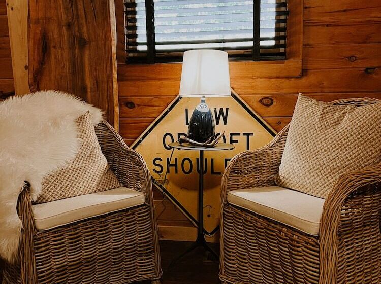 فندق صغير Sylvan Valley Lodge & Cellars