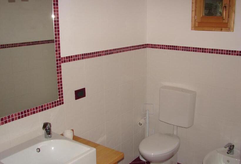 مبيت وإفطار Affittacamere Grand Saint Bernard