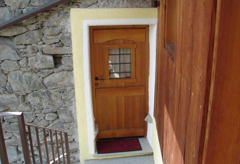 مبيت وإفطار Affittacamere Grand Saint Bernard