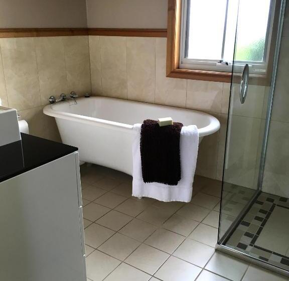 مبيت وإفطار Cable Station Accommodation