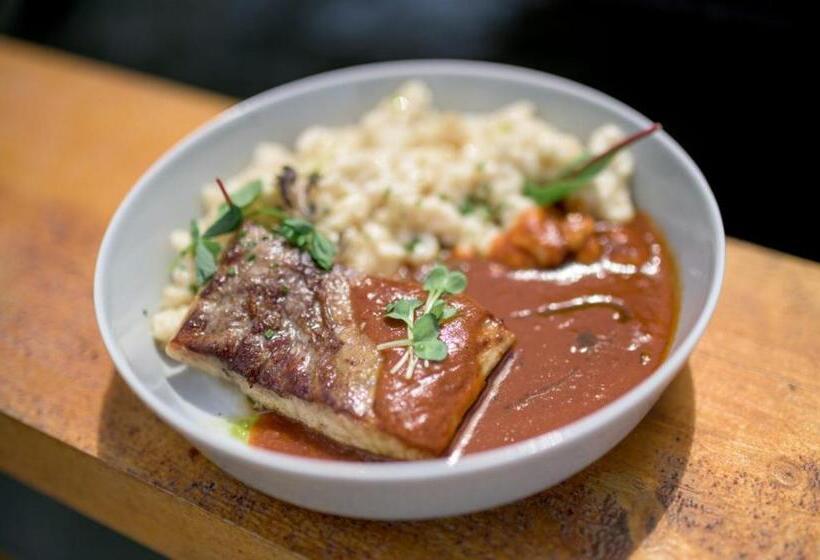 مبيت وإفطار Dalma Panzió