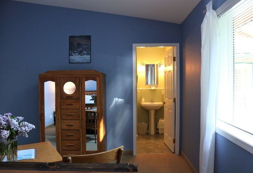 צימר Mulvehill Creek Wilderness Inn