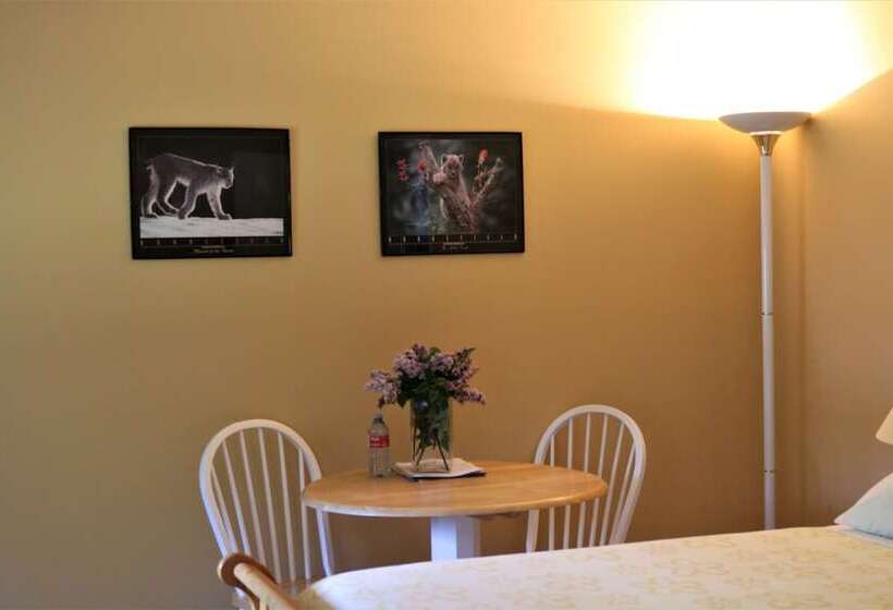 مبيت وإفطار Mulvehill Creek Wilderness Inn