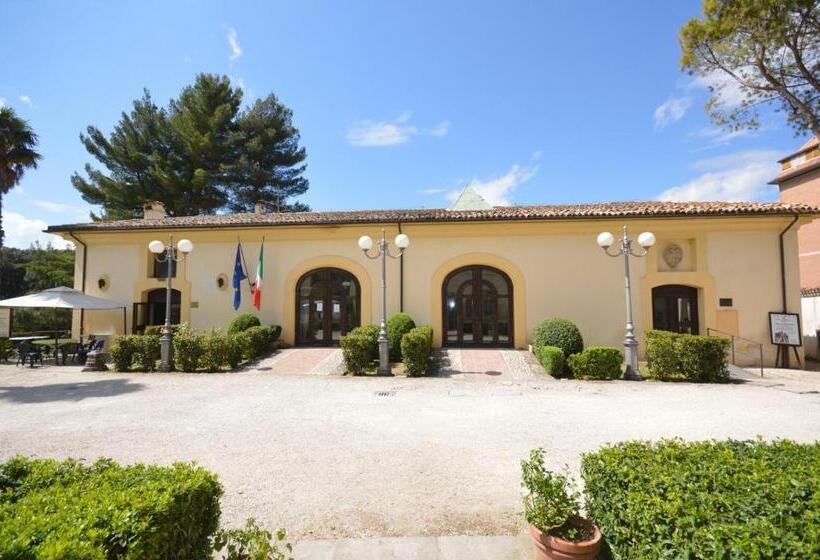 تختخواب و صبحانه Ostello Villa Redenta