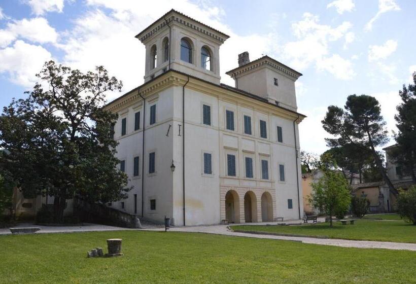 تختخواب و صبحانه Ostello Villa Redenta