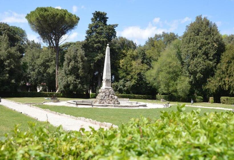 تختخواب و صبحانه Ostello Villa Redenta