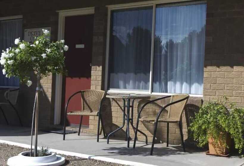 Camellia Motel