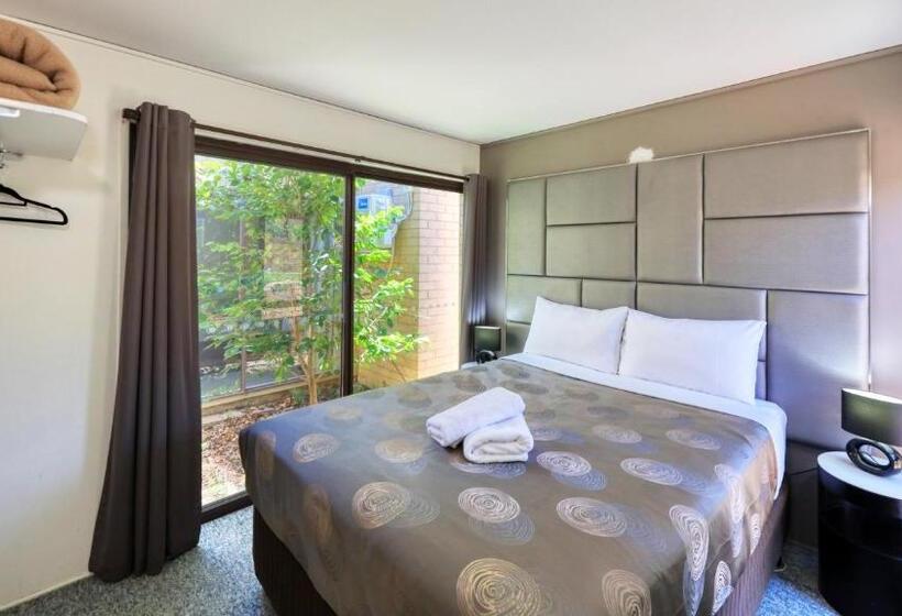 Executive Hideaway