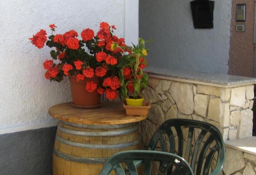 בית מלון כפרי Albergo Bellaria