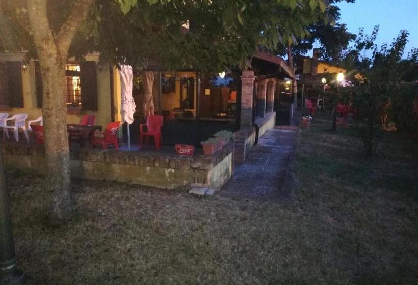 בית מלון כפרי Albergo Residence Al Passatore