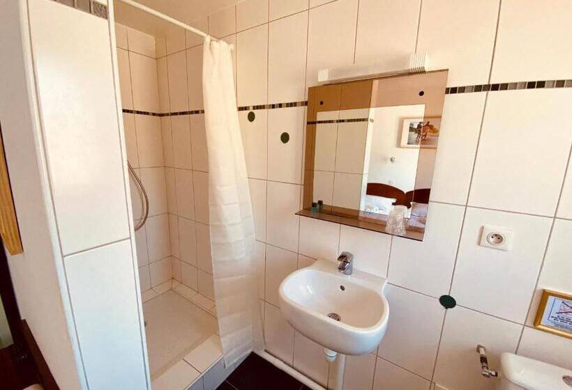 فندق Bistrot Fine