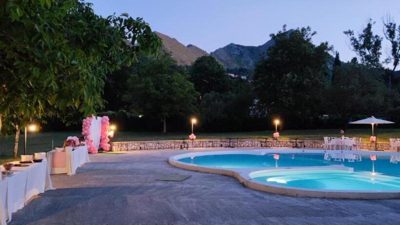 בית מלון כפרי Borgo Antico