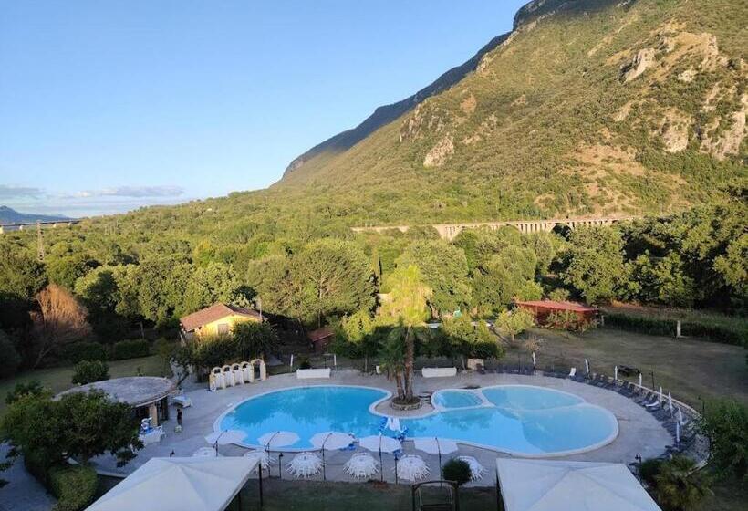 בית מלון כפרי Borgo Antico