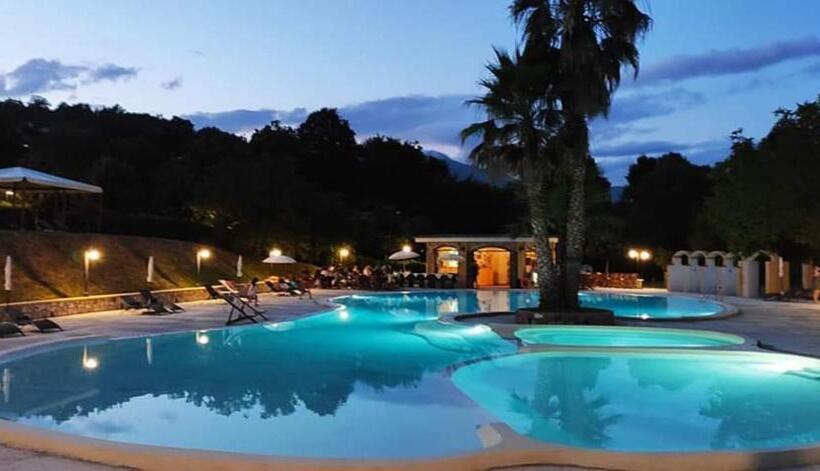 בית מלון כפרי Borgo Antico