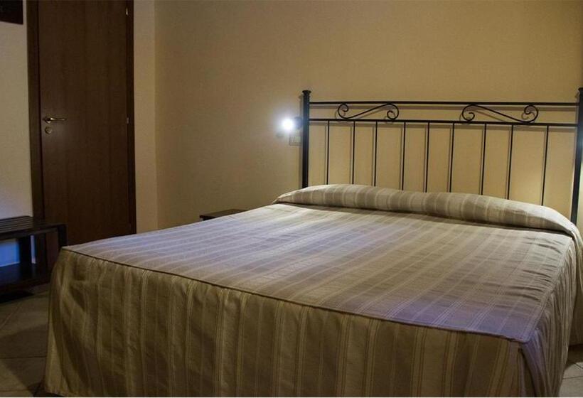 בית מלון כפרי Borgo Antico