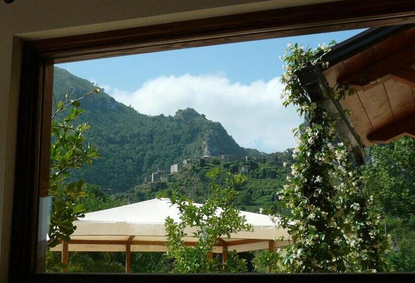 בית מלון כפרי Borgo Antico