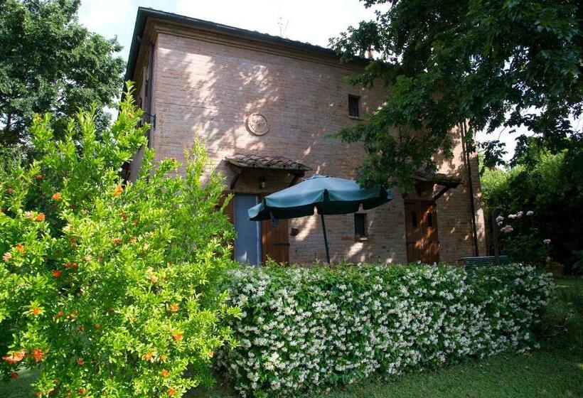 هتل Colle Sul Lago