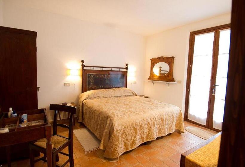 هتل Colle Sul Lago