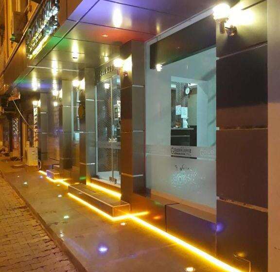 فندق Golden Apple