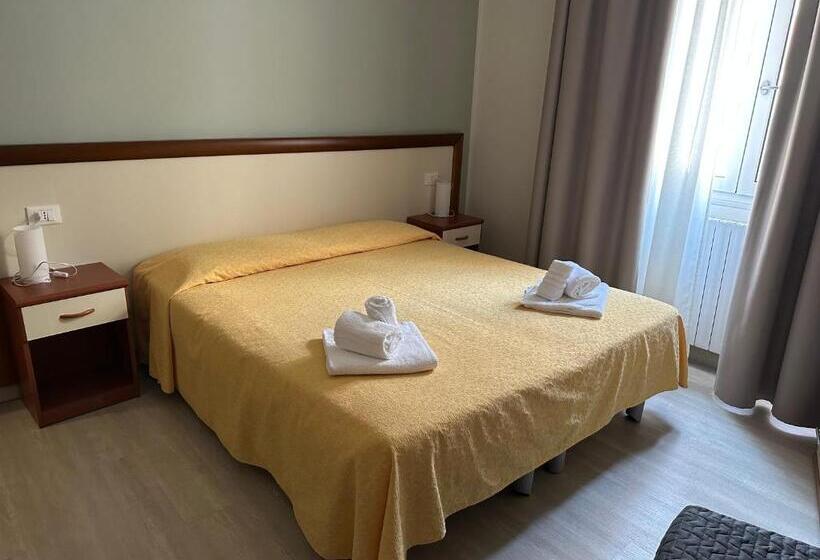 Отель La Bussola