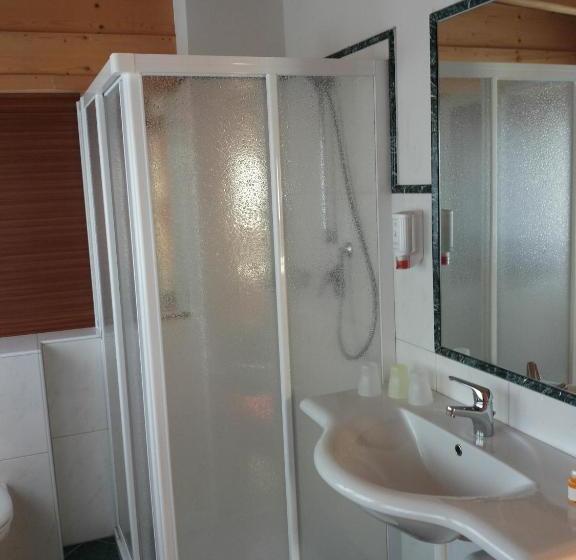 בית מלון כפרי Laerchenhain