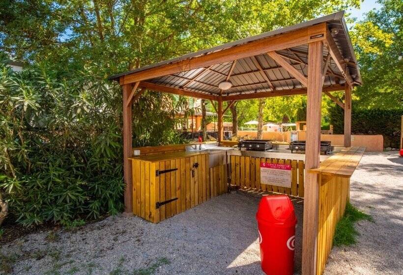 Camping Hotel Les Rives Du Loup