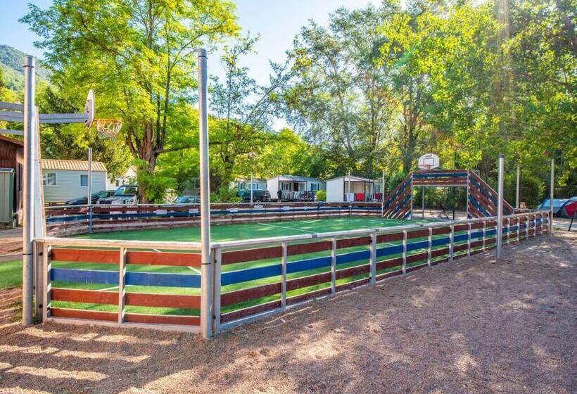 Camping Hotel Les Rives Du Loup