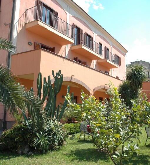 호텔 Locanda Dei Trecento