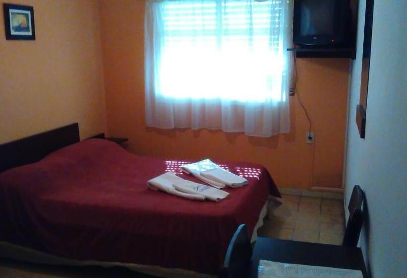 בית מלון כפרי Minas