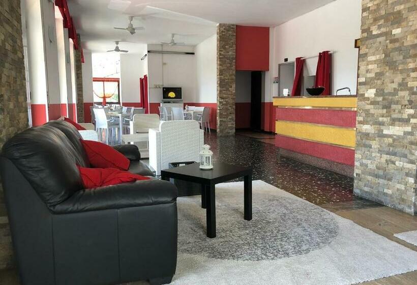 בית מלון כפרי Monique