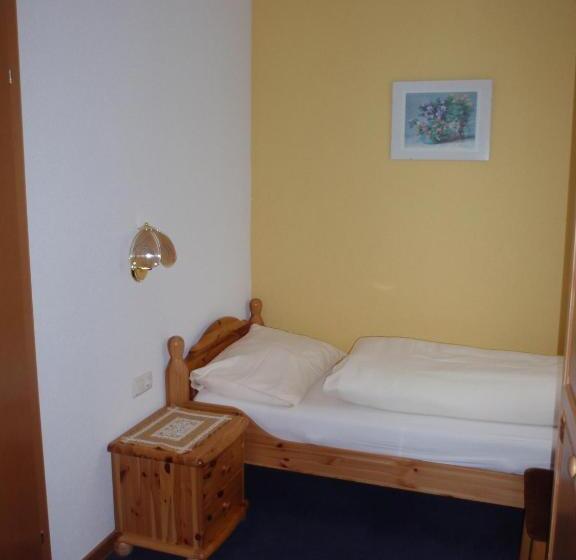 ホテル Pension Lindbichler