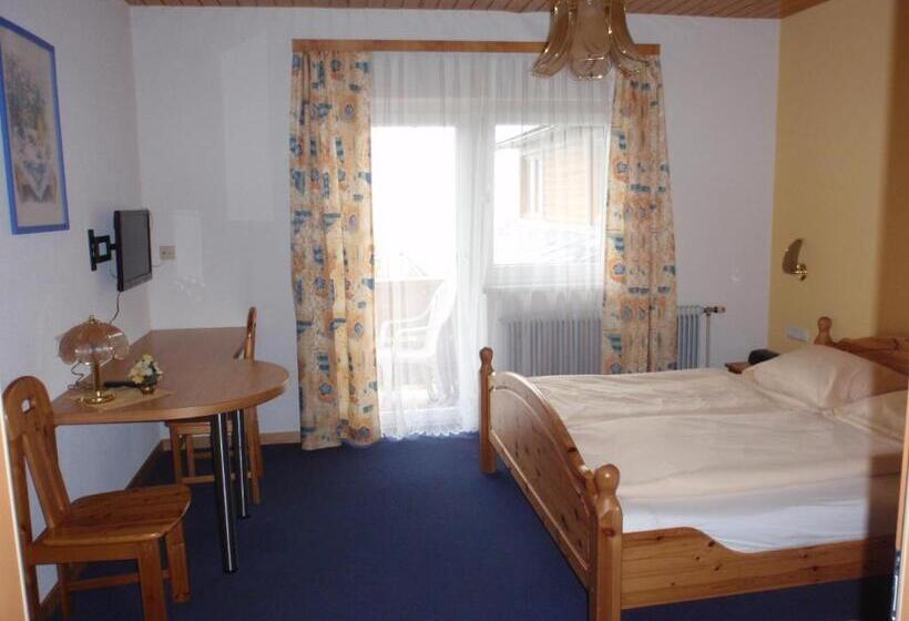 ホテル Pension Lindbichler