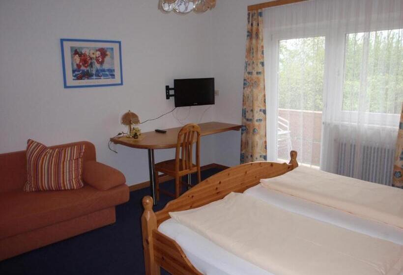 ホテル Pension Lindbichler